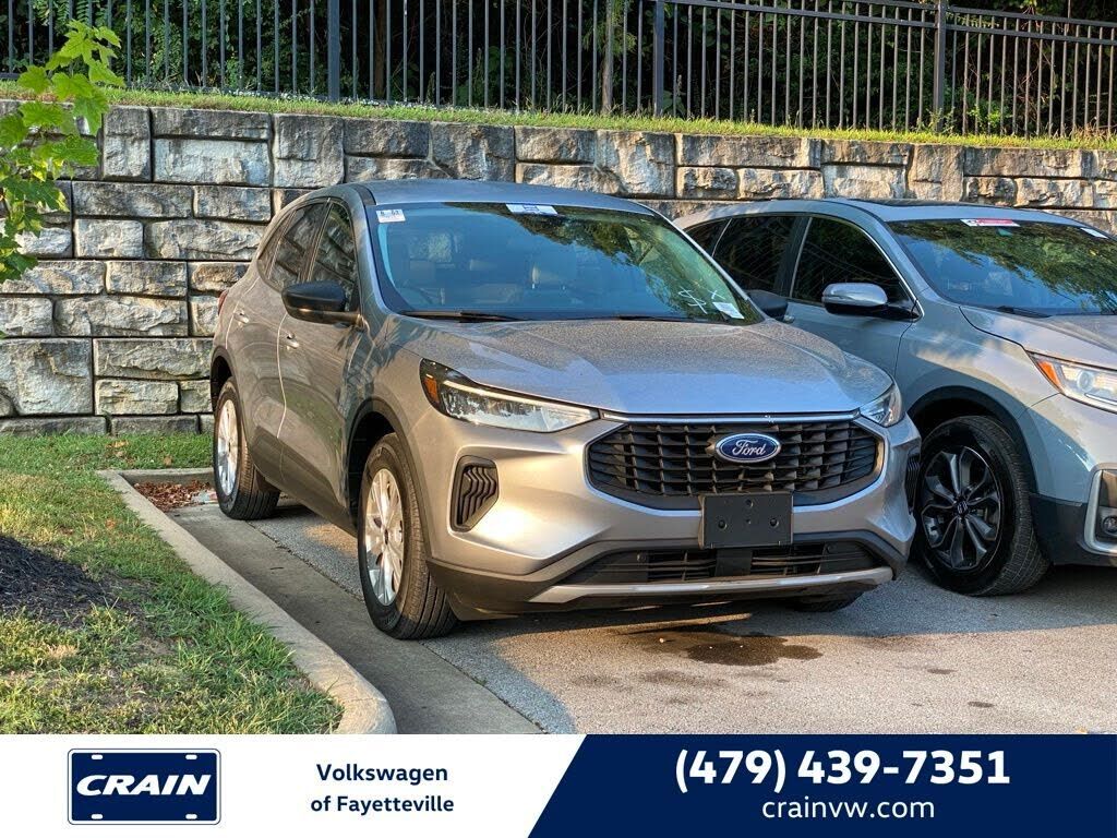 2024 FORD Escape