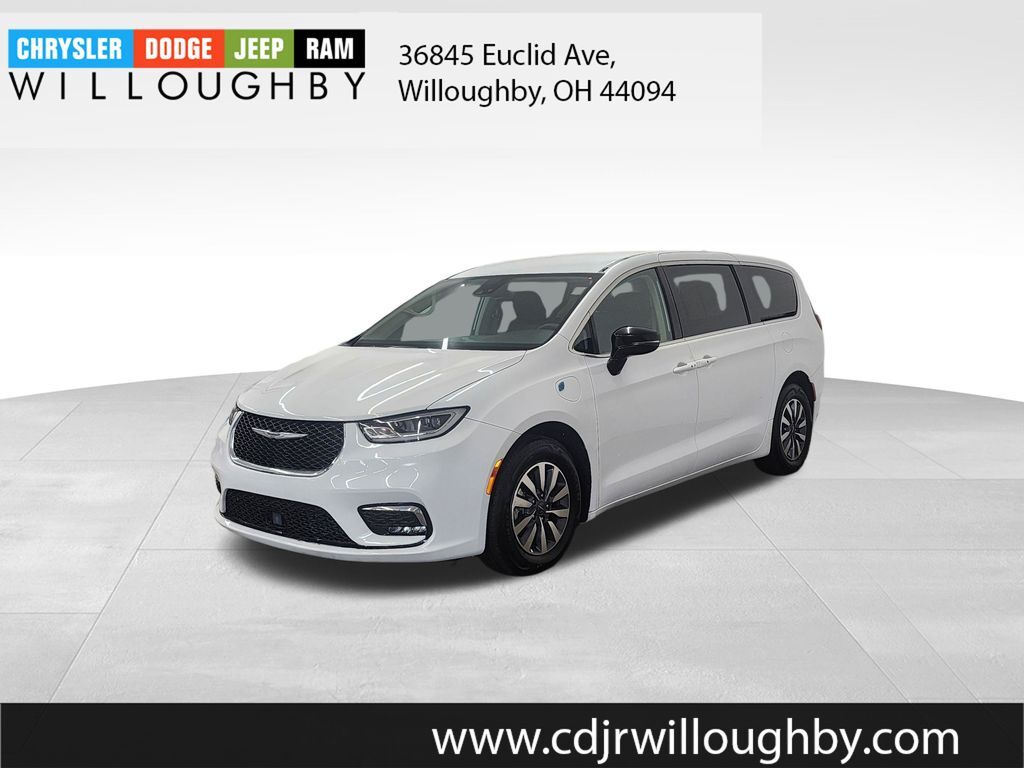 2024 CHRYSLER Pacifica