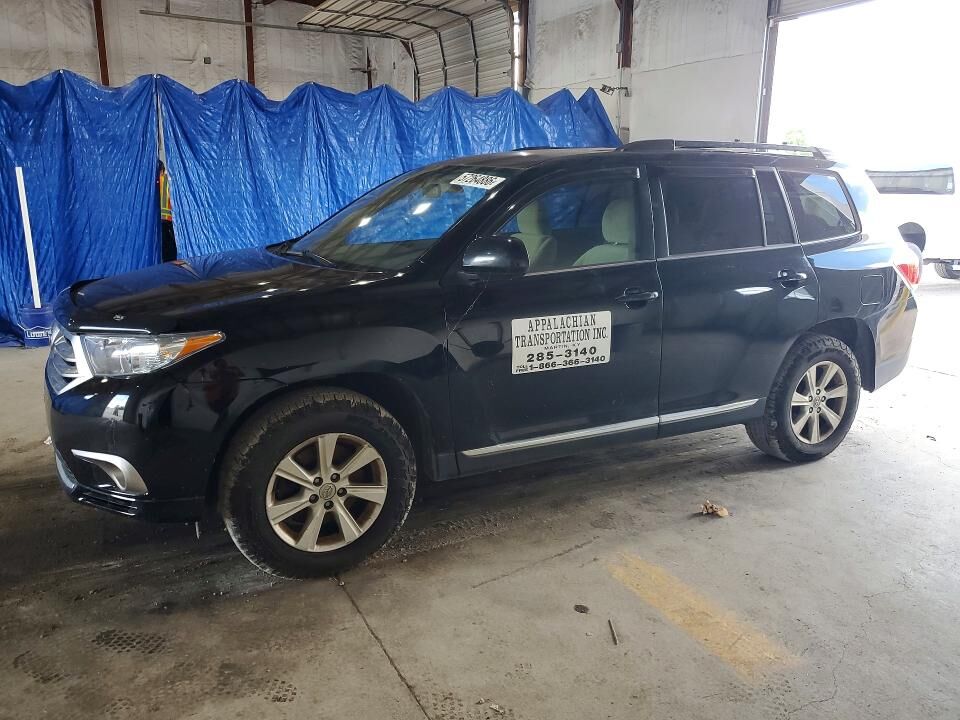 2011 TOYOTA Highlander