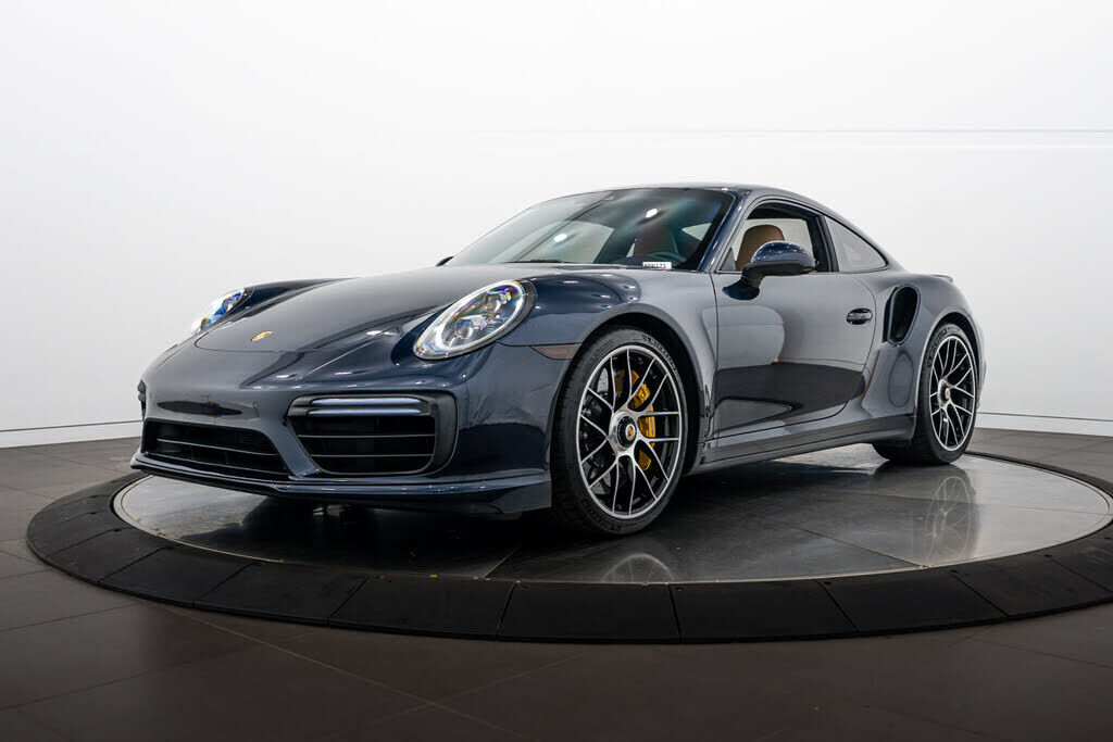 2019 PORSCHE 911