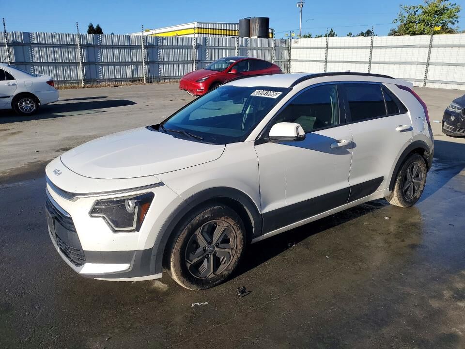 2023 KIA Niro