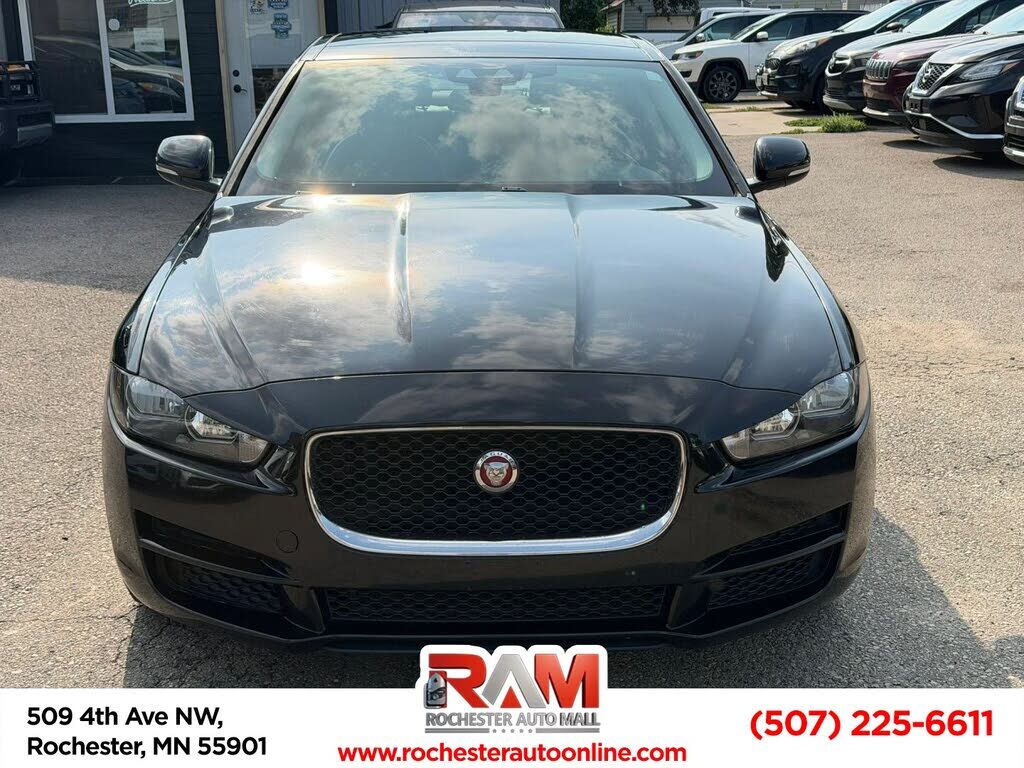 2017 JAGUAR XE