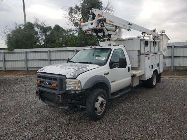 2005 FORD F-550