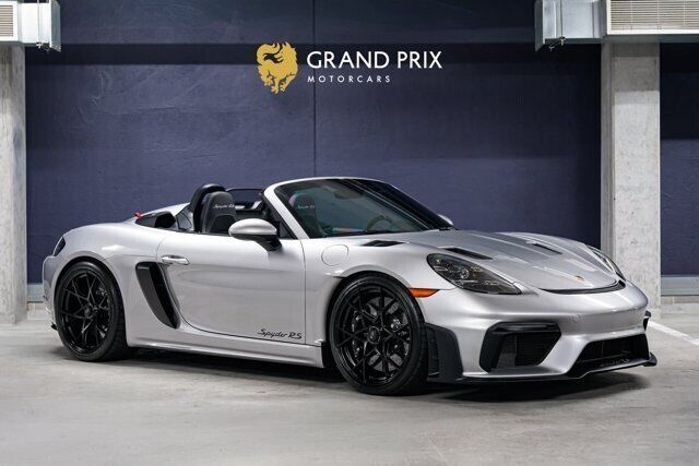 2025 PORSCHE 718