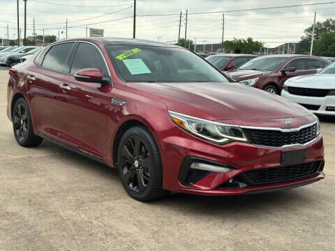 2019 KIA Optima