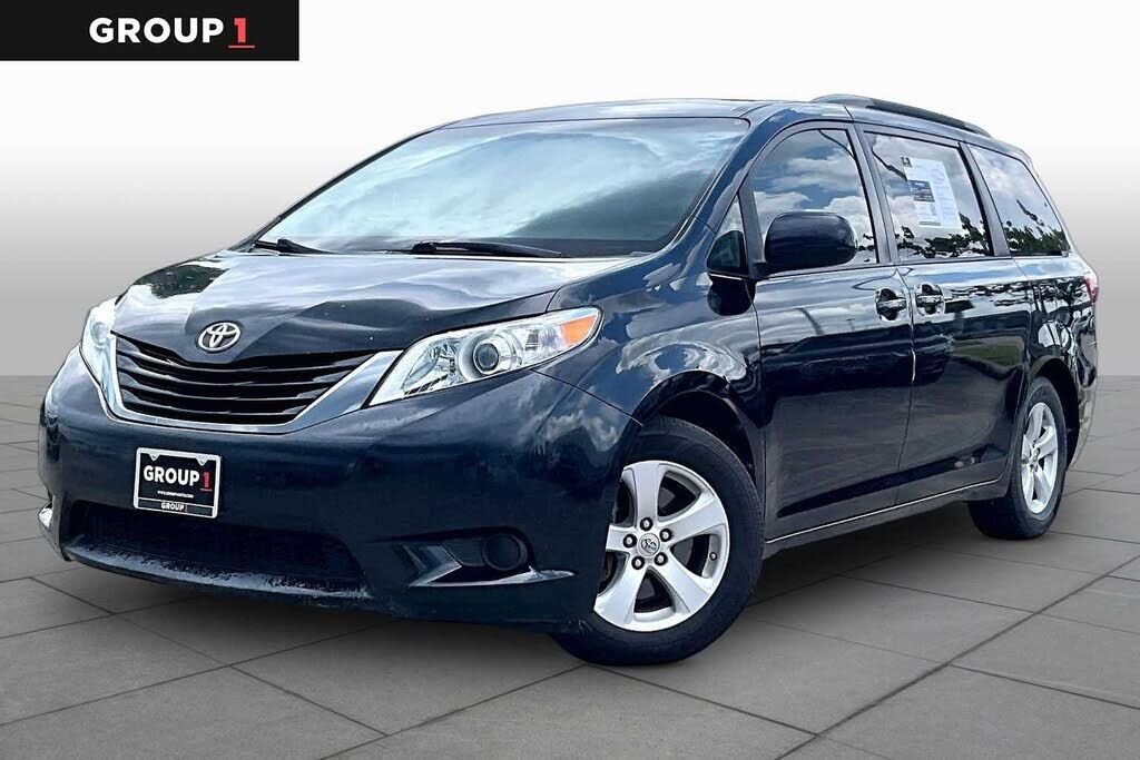 2015 TOYOTA Sienna