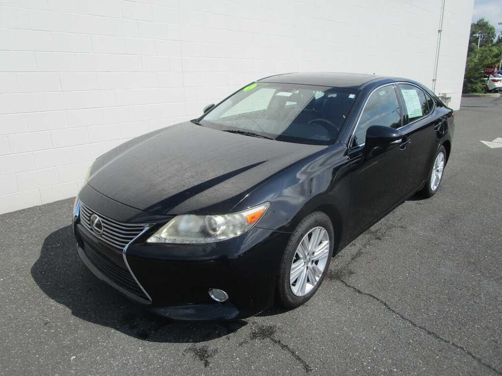 2013 LEXUS ES