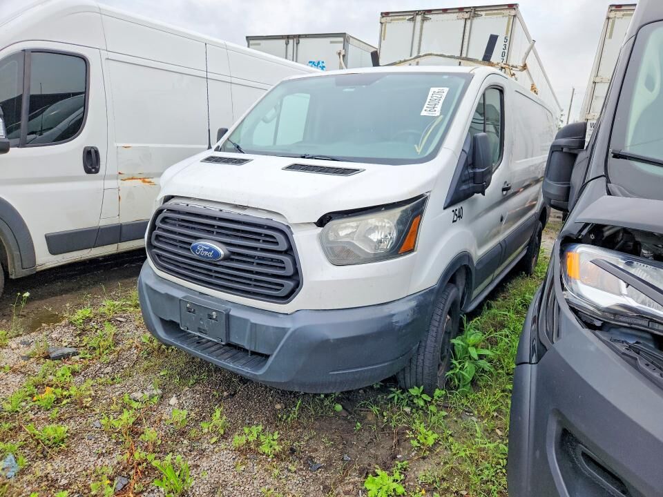 2015 FORD Transit