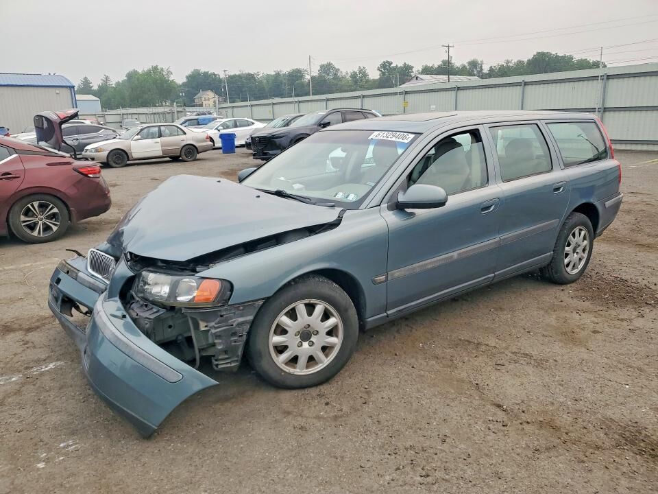 2002 VOLVO V70