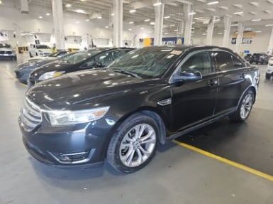 2013 FORD Taurus
