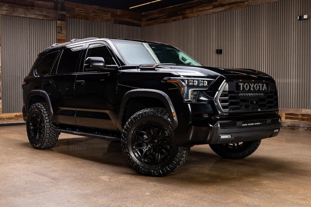 2023 TOYOTA Sequoia