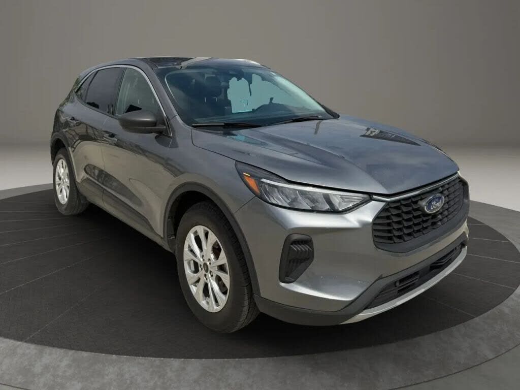2023 FORD Escape