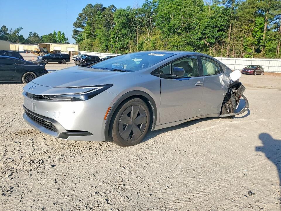 2024 TOYOTA PRIUS