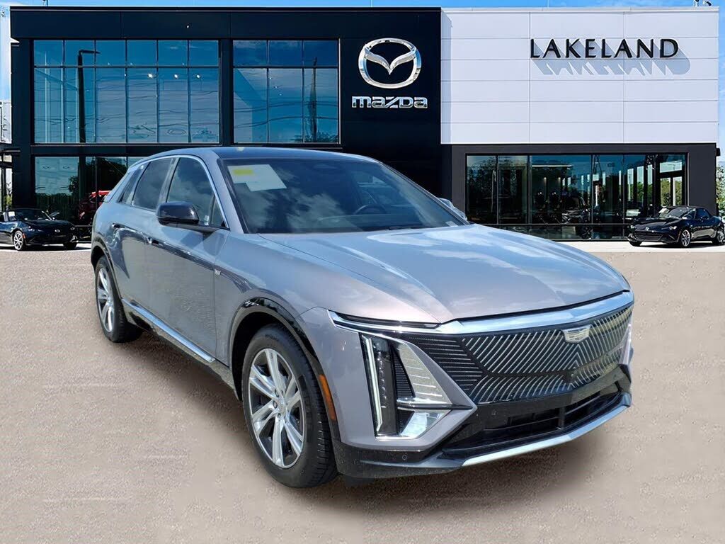 2024 CADILLAC Lyriq