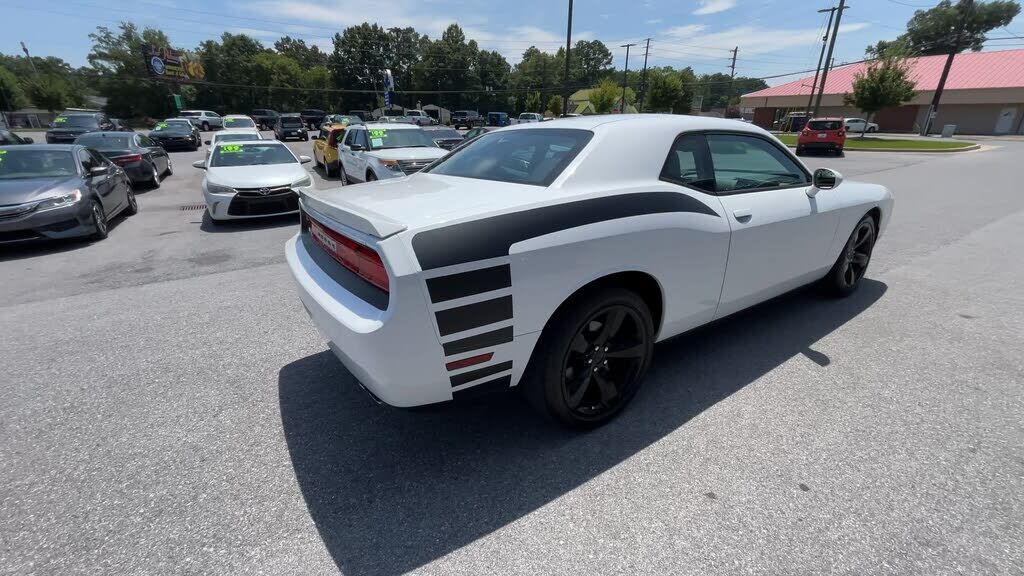 2013 DODGE Challenger