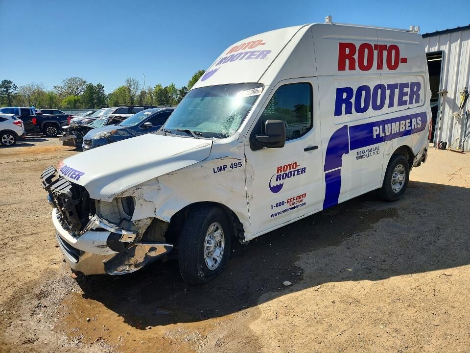 2013 NISSAN NV