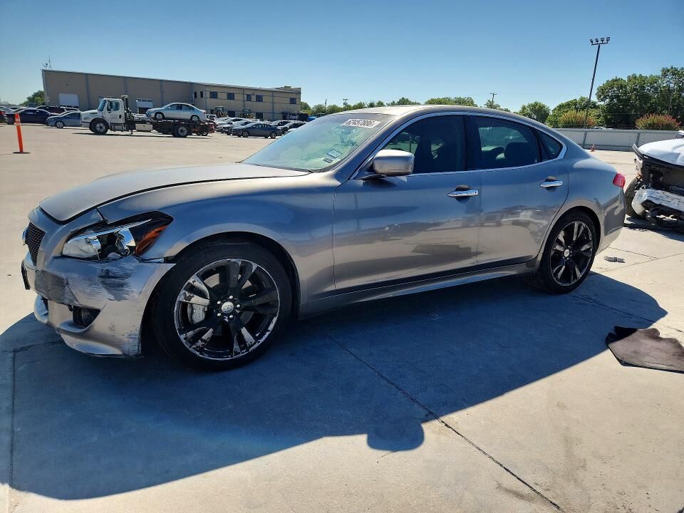 2011 INFINITI M37