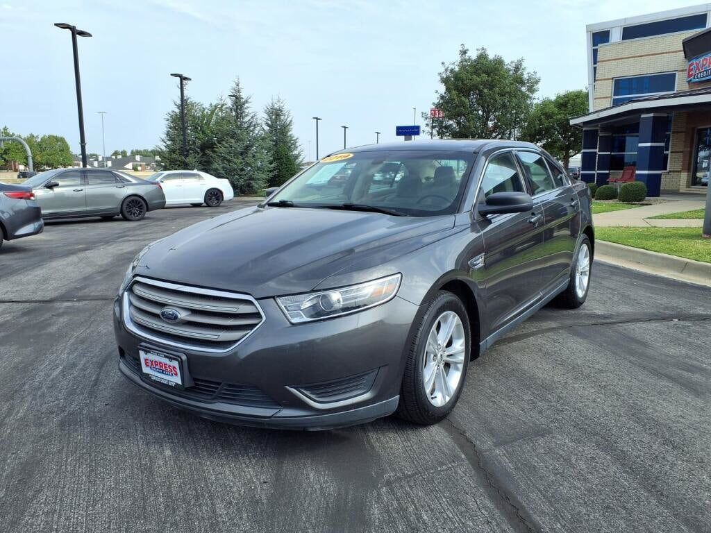 2019 FORD Taurus