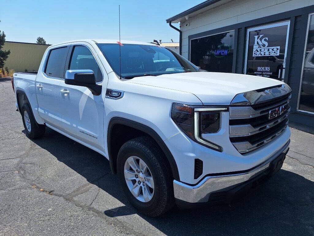 2024 GMC Sierra