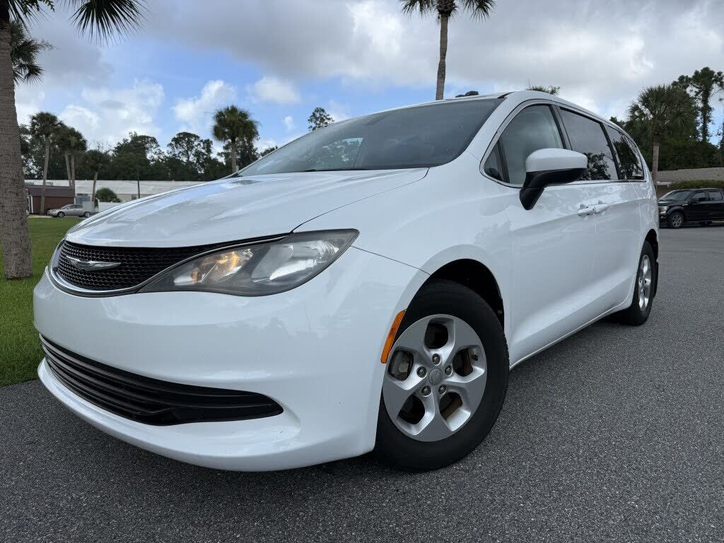 2017 CHRYSLER Pacifica