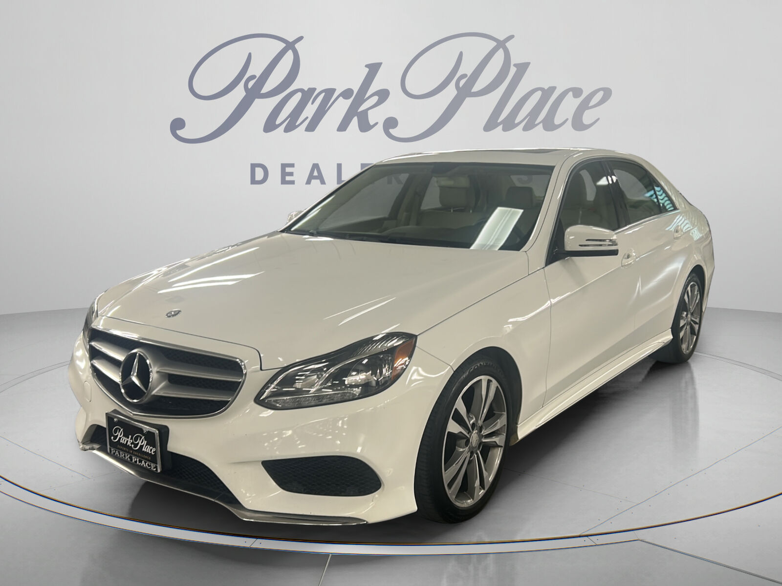 2015 MERCEDES-BENZ E-Class