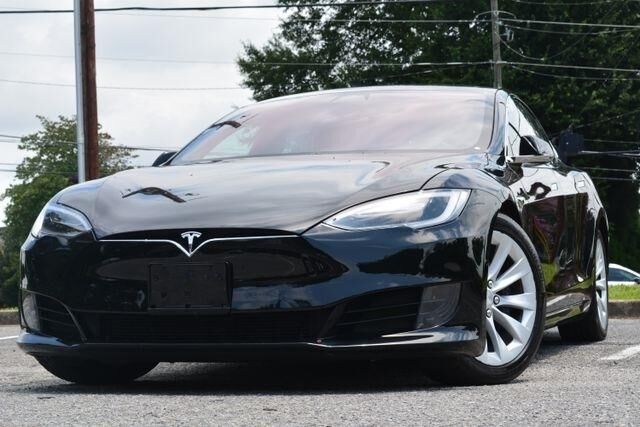 2017 TESLA Model S