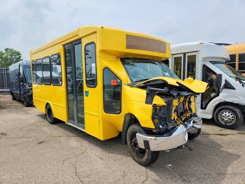 2017 FORD E-450