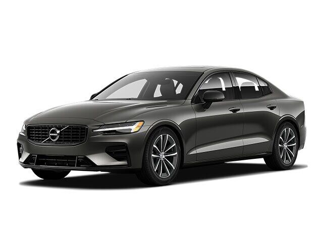 2022 VOLVO S60