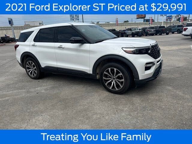 2021 FORD Explorer