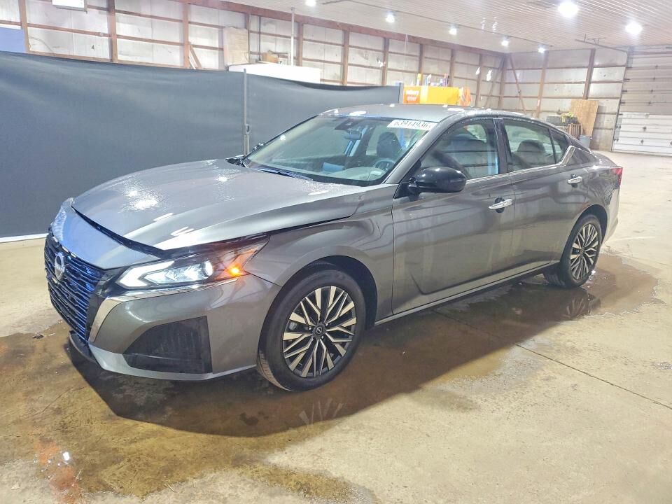 2025 NISSAN Altima
