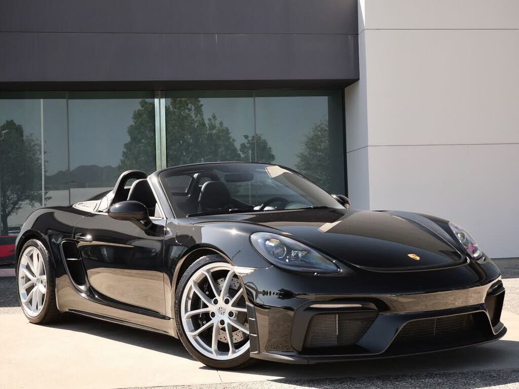 2023 PORSCHE 718