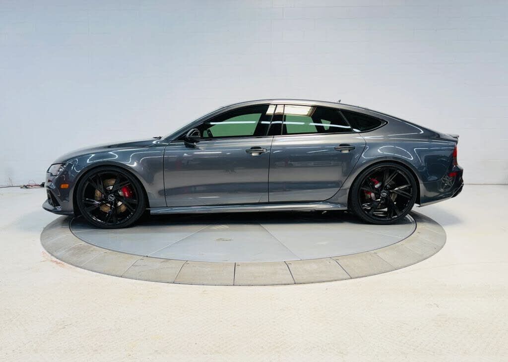 2016 AUDI RS7