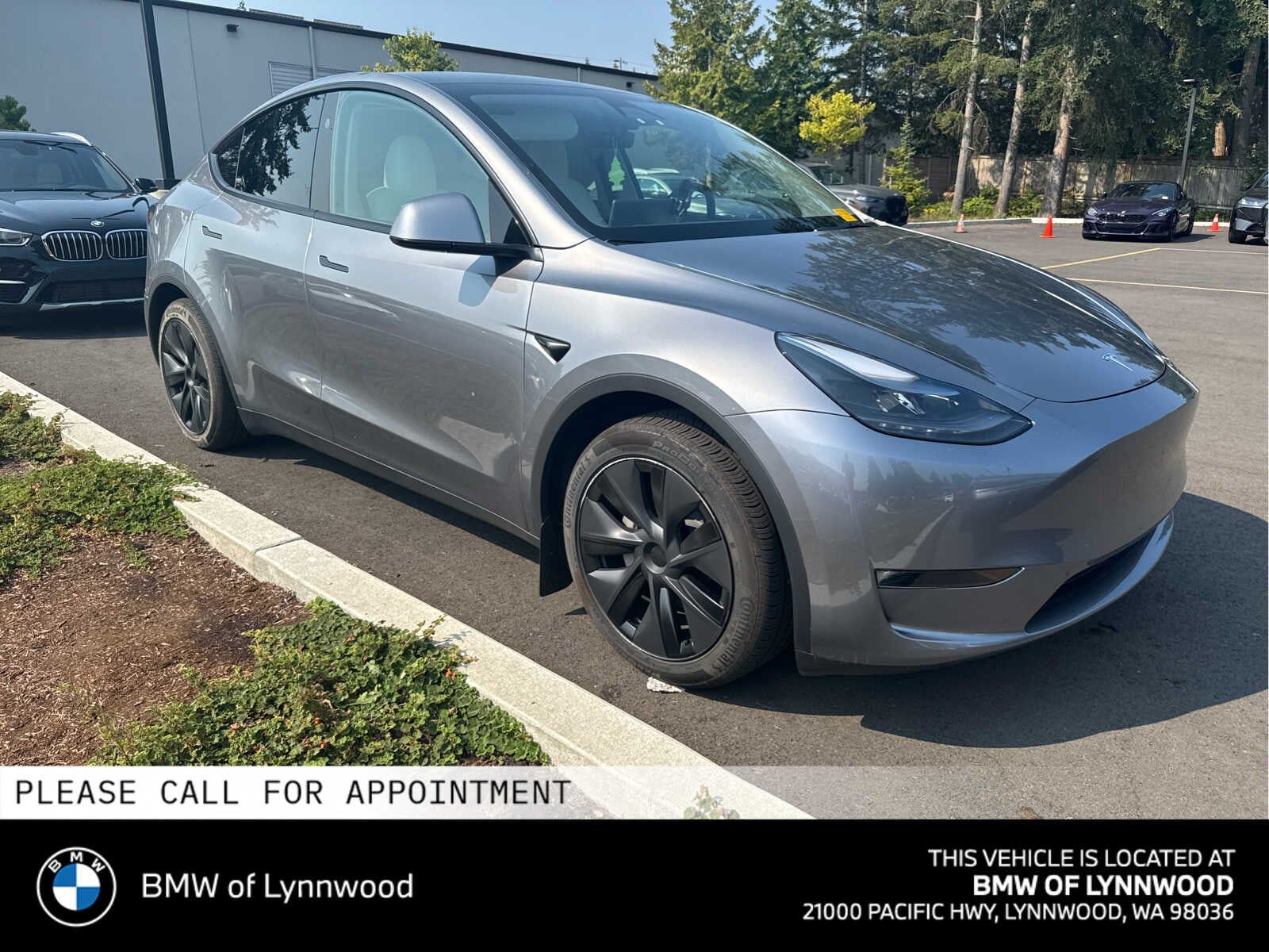2025 TESLA Model Y