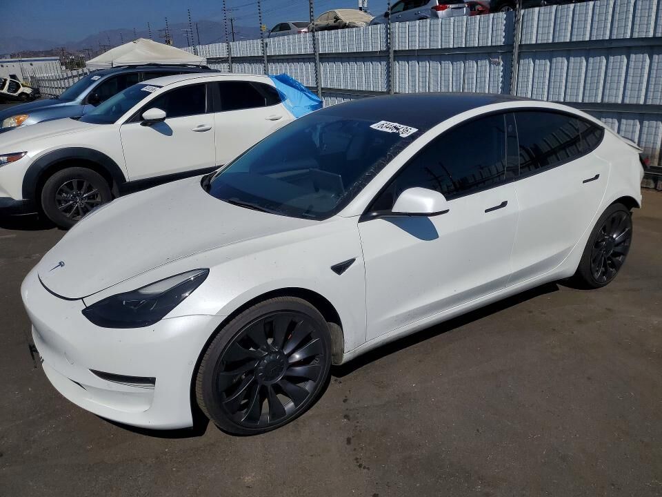 2022 TESLA Model 3