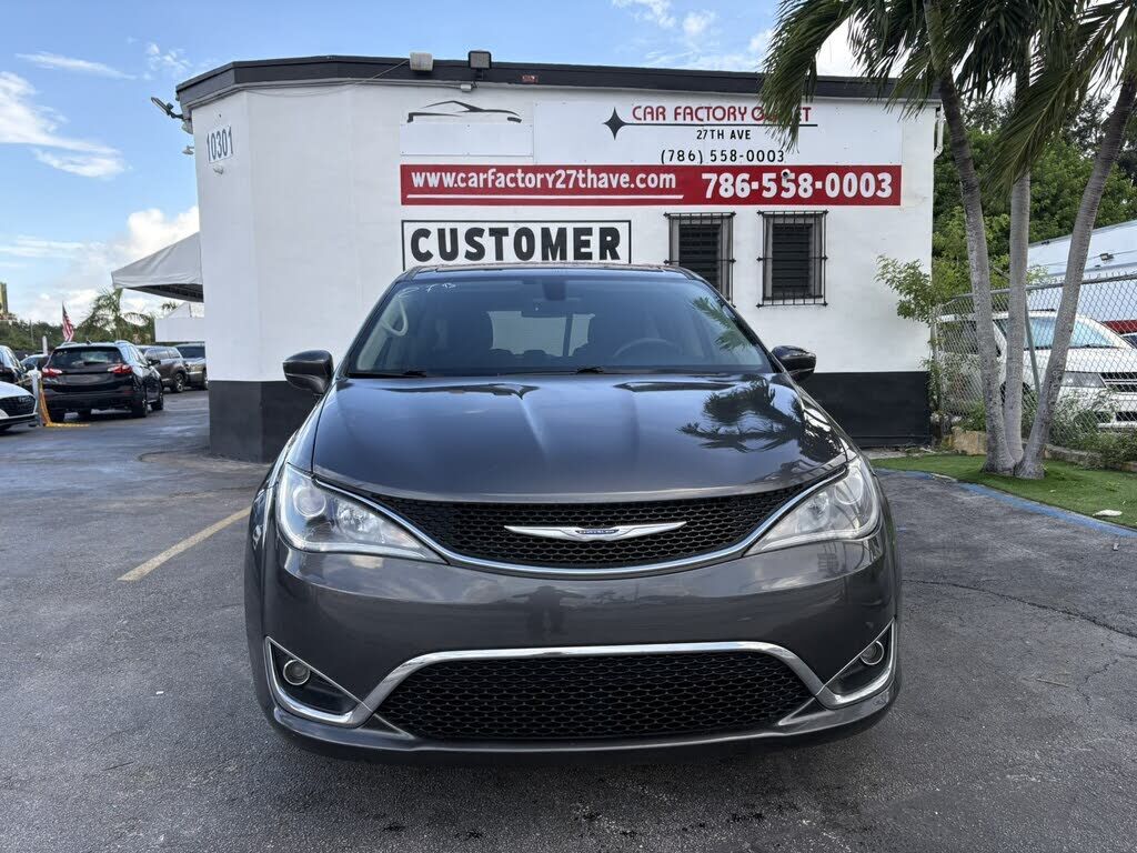 2019 CHRYSLER Pacifica