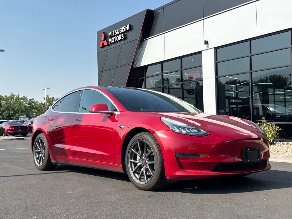2018 TESLA Model 3