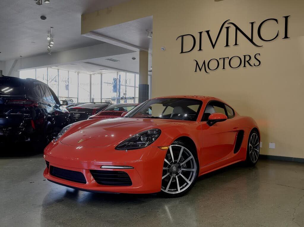 2017 PORSCHE Cayman