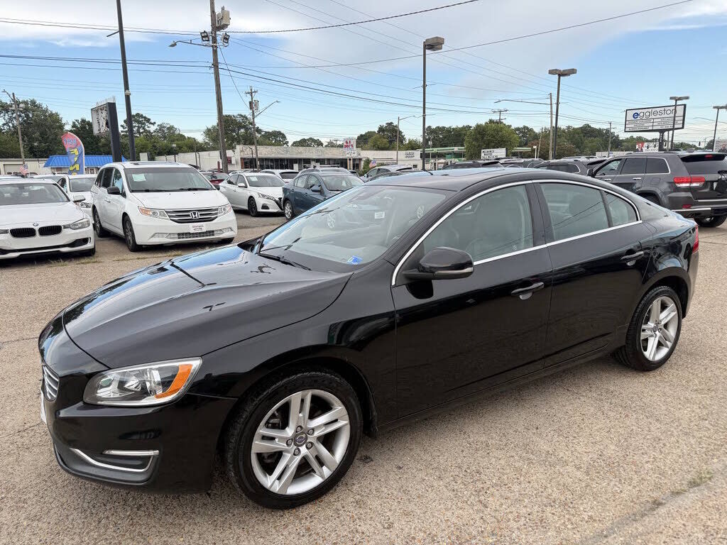 2015 VOLVO S60