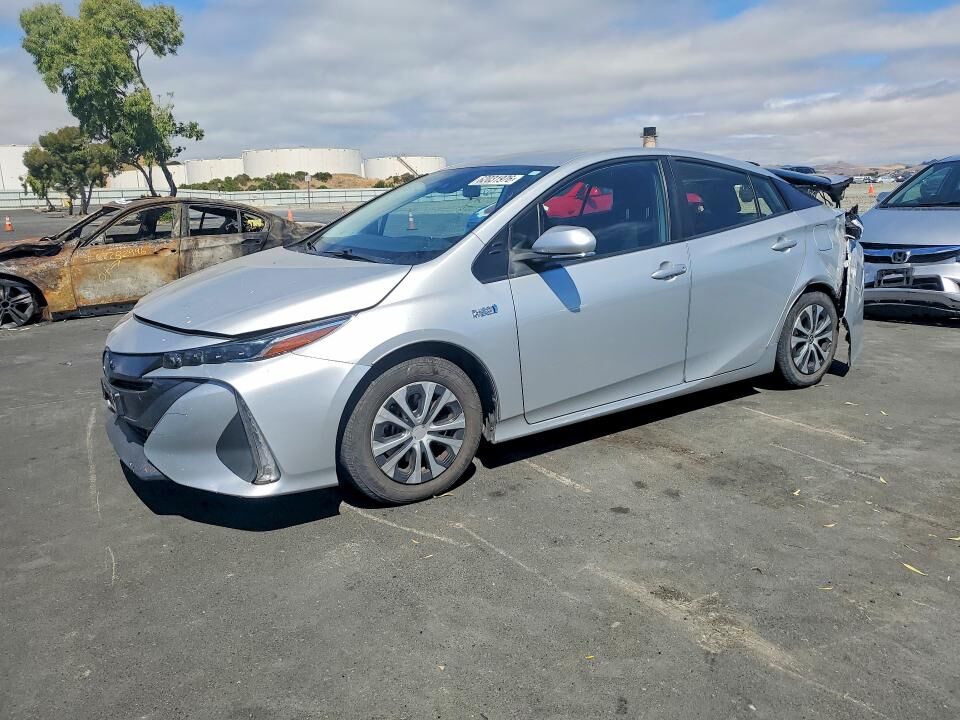 2021 TOYOTA Prius
