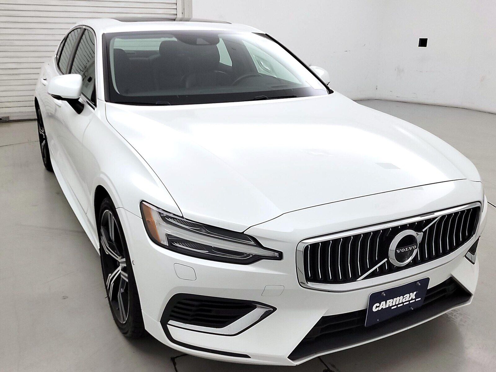 2022 VOLVO S60