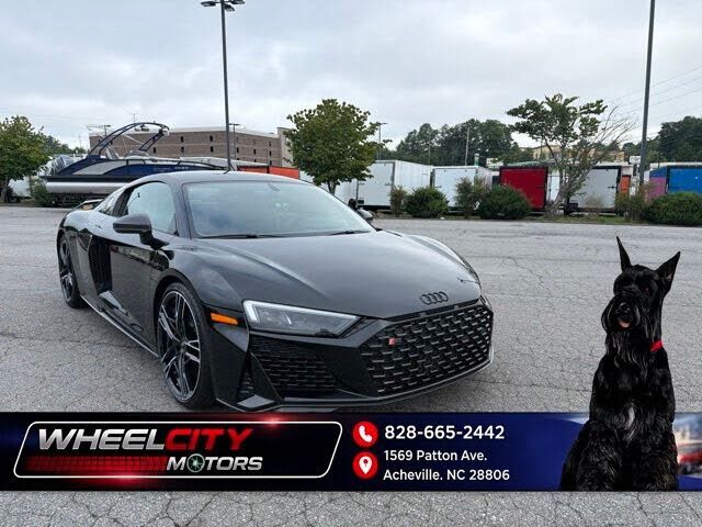 2023 AUDI R8