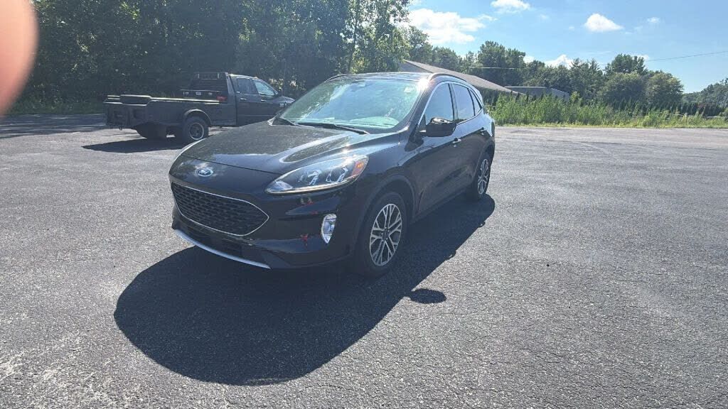 2020 FORD Escape