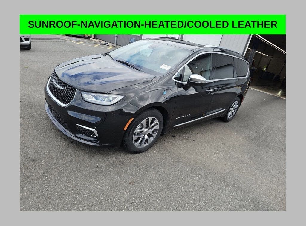 2024 CHRYSLER Pacifica