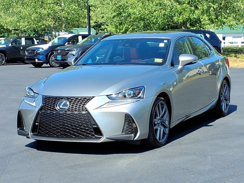 2018 LEXUS IS