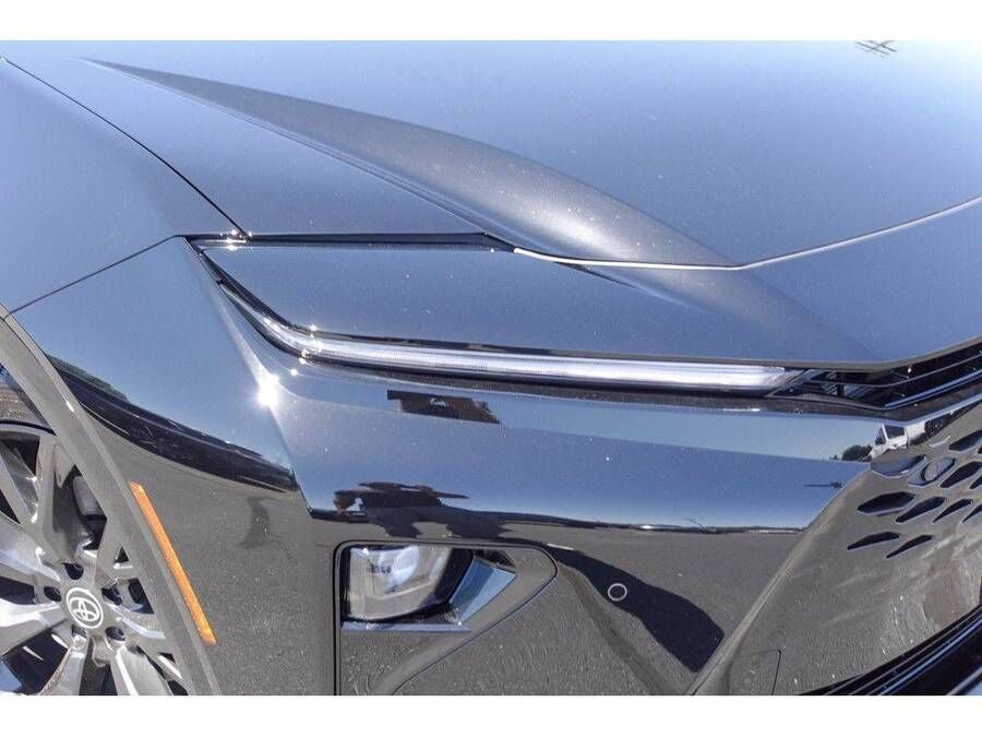 2026 TOYOTA Crown Signia