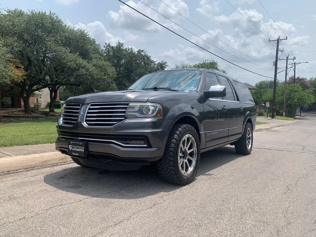 2017 LINCOLN Navigator L