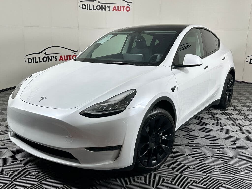 2023 TESLA Model Y