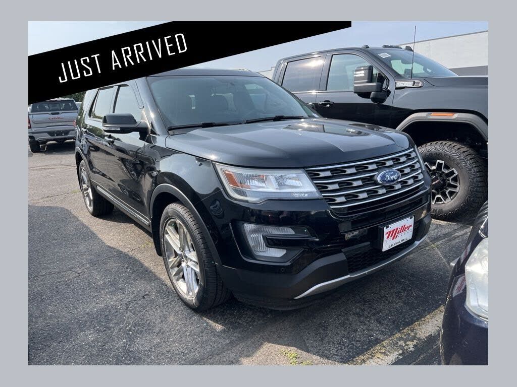 2017 FORD Explorer