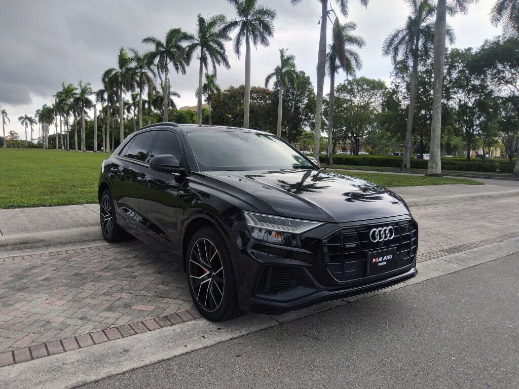2020 AUDI Q8