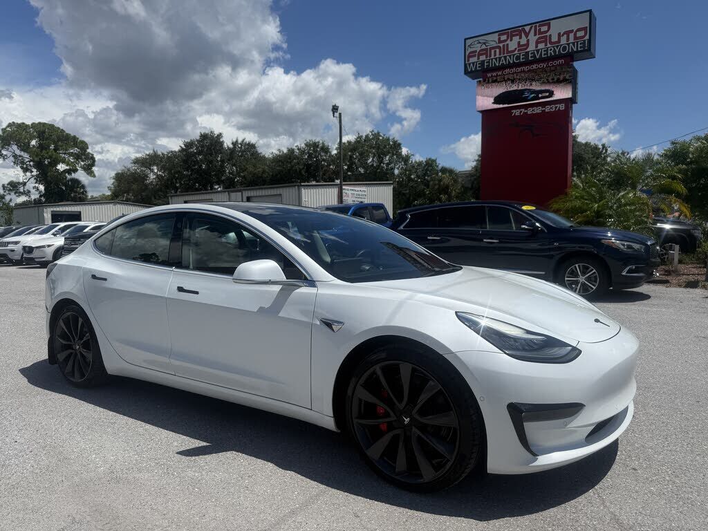 2020 TESLA Model 3